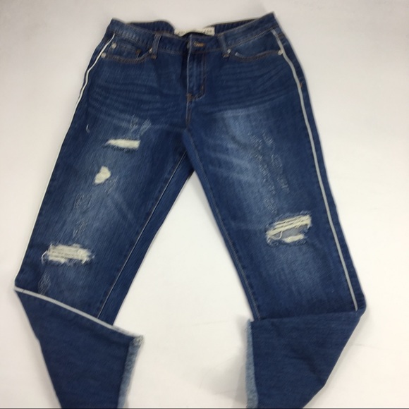 Ashley Mason Denim - 🦋Raw hem white piping cropped jean